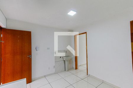 Sala/Cozinha de apartamento para alugar com 1 quarto, 28m² em Parque Novo Oratório, Santo André