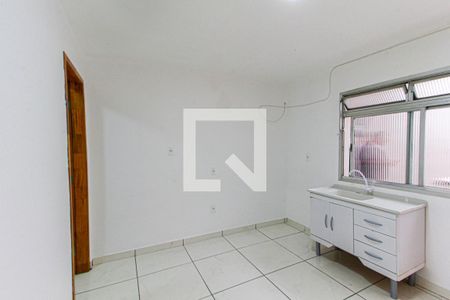 Sala/Cozinha de apartamento para alugar com 1 quarto, 28m² em Parque Novo Oratório, Santo André