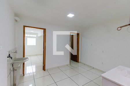 Sala/Cozinha de apartamento para alugar com 1 quarto, 28m² em Parque Novo Oratório, Santo André