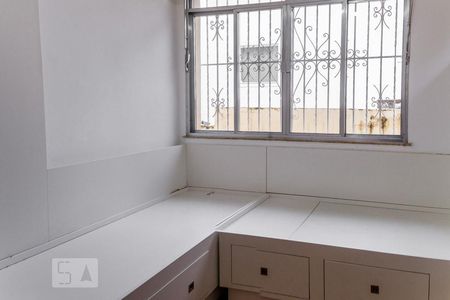 Quarto 1 de apartamento para alugar com 2 quartos, 60m² em Jardim Guanabara, Rio de Janeiro