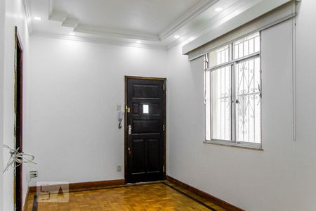 Sala de apartamento para alugar com 2 quartos, 60m² em Jardim Guanabara, Rio de Janeiro