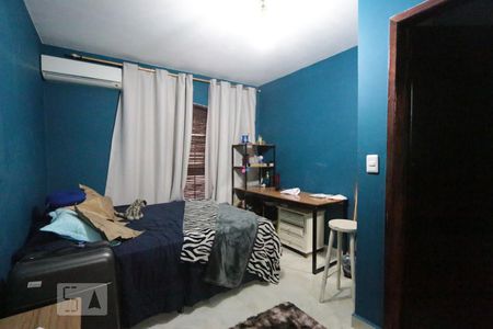 quarto 2 de casa à venda com 3 quartos, 300m² em Taquara, Rio de Janeiro