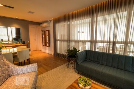 Sala de Estar de apartamento à venda com 2 quartos, 154m² em Vila Carrão, São Paulo