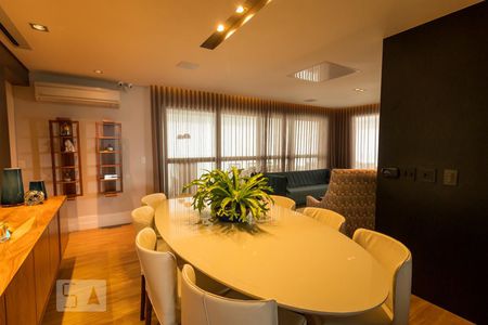 Sala de Jantar de apartamento à venda com 2 quartos, 154m² em Vila Carrão, São Paulo