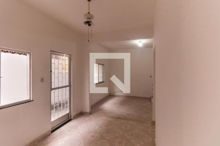 Sala 1 de casa para alugar com 2 quartos, 80m² em Irajá, Rio de Janeiro