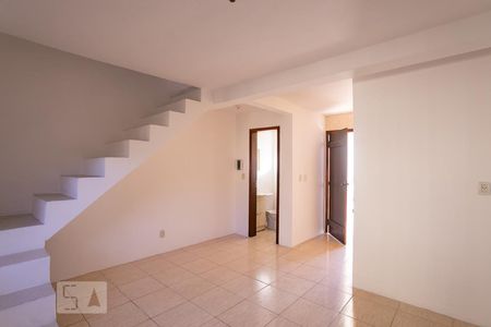 Sala de casa de condomínio para alugar com 2 quartos, 70m² em Vila João Pessoa, Porto Alegre