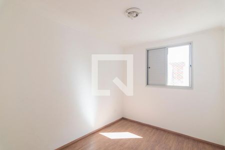 Quarto 1 de apartamento à venda com 2 quartos, 56m² em Parque São Vicente, Santo André