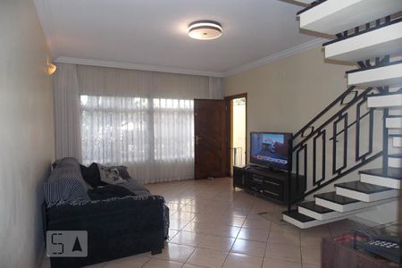 Sala de casa à venda com 5 quartos, 230m² em Parque Novo Mundo, São Paulo