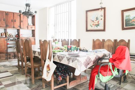 Sala de casa à venda com 3 quartos, 420m² em Planalto Paulista, São Paulo