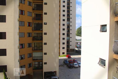 vista da Sacada de apartamento para alugar com 2 quartos, 65m² em Jardim Henriqueta, Taboão da Serra