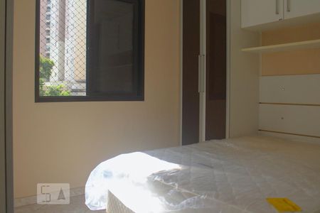 Quarto 1 de apartamento para alugar com 2 quartos, 65m² em Jardim Henriqueta, Taboão da Serra