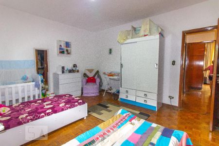 Quarto suíte 1 de casa à venda com 4 quartos, 168m² em Jardim Vila Formosa, São Paulo