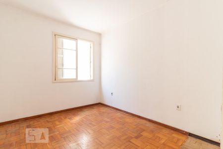 Dormitório de apartamento para alugar com 3 quartos, 130m² em Santa Cecília, Porto Alegre