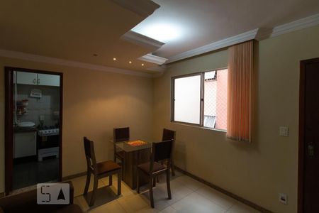 Sala de apartamento à venda com 2 quartos, 50m² em Floresta, Belo Horizonte