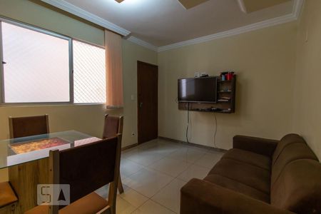 Sala de apartamento à venda com 2 quartos, 50m² em Floresta, Belo Horizonte