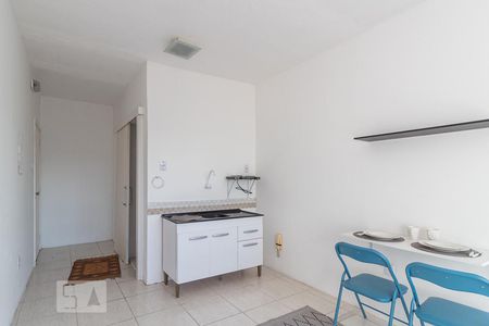 Sala/Cozinha de kitnet/studio para alugar com 1 quarto, 22m² em Rio Branco, Porto Alegre