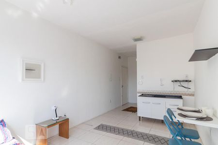 Sala/Quarto de kitnet/studio para alugar com 1 quarto, 22m² em Rio Branco, Porto Alegre