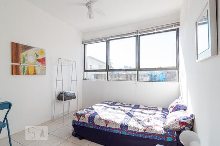 Sala/Quarto de kitnet/studio para alugar com 1 quarto, 22m² em Rio Branco, Porto Alegre