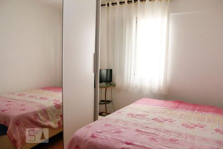 Quarto 1 de apartamento para alugar com 2 quartos, 48m² em Vila Emir, São Paulo