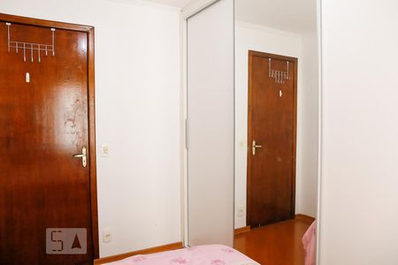 Quarto 1 de apartamento para alugar com 2 quartos, 48m² em Vila Emir, São Paulo