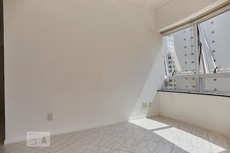 Sala de apartamento à venda com 3 quartos, 106m² em Perdizes, São Paulo