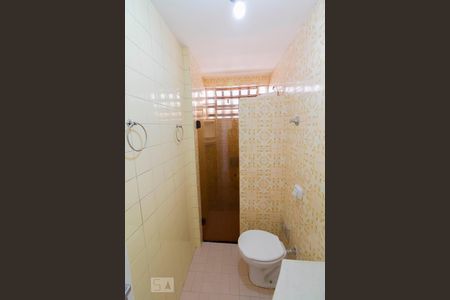 Banheiro de apartamento para alugar com 1 quarto, 53m² em Centro, Florianópolis