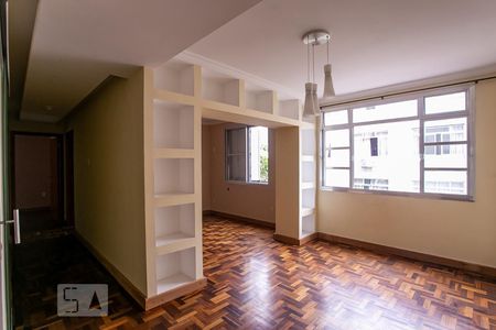 Sala de apartamento à venda com 2 quartos, 90m² em Medianeira, Porto Alegre