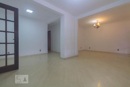 Sala de casa à venda com 3 quartos, 120m² em Vila Isa, São Paulo