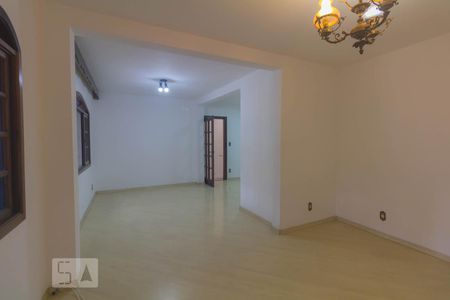 Sala de casa à venda com 3 quartos, 120m² em Vila Isa, São Paulo