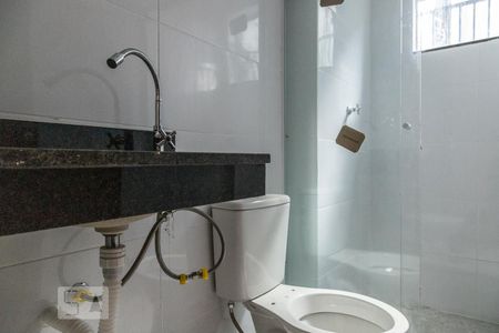 Banheiro de apartamento à venda com 1 quarto, 35m² em Parque Boturussu, São Paulo
