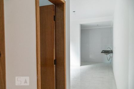 Corredor de apartamento para alugar com 1 quarto, 35m² em Parque Boturussu, São Paulo