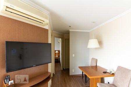 Sala de apartamento para alugar com 2 quartos, 50m² em Vila Olímpia, São Paulo