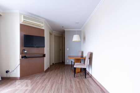 Sala de apartamento para alugar com 2 quartos, 50m² em Vila Olímpia, São Paulo