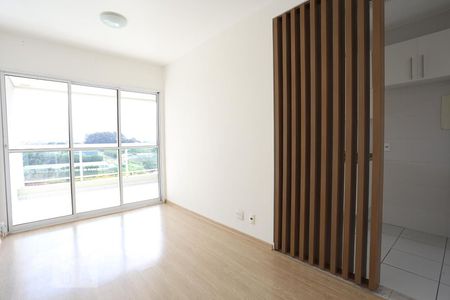 Sala de apartamento à venda com 2 quartos, 62m² em Vila Osasco, Osasco