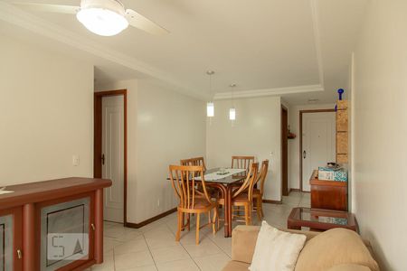 Sala  de apartamento para alugar com 2 quartos, 80m² em Recreio dos Bandeirantes, Rio de Janeiro