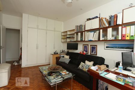 Quarto 1 de apartamento para alugar com 3 quartos, 298m² em Copacabana, Rio de Janeiro