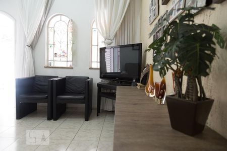 Casa à venda com 3 quartos, 400m² em Vila Zamataro, Guarulhos