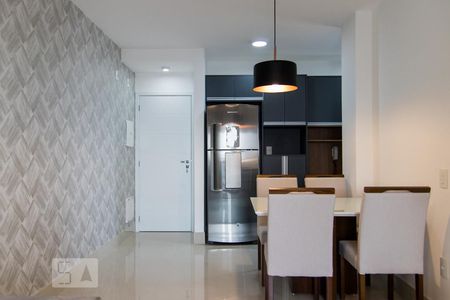 Sala de apartamento para alugar com 2 quartos, 63m² em Vila Eldízia, Santo André