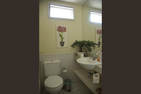 Lavabo de apartamento à venda com 4 quartos, 140m² em Barra da Tijuca, Rio de Janeiro