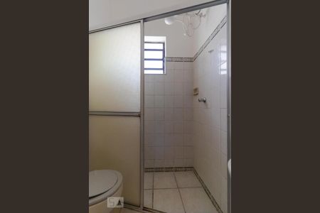 Casa à venda com 302m², 10 quartos e 6 vagas Casa à venda com 302m², 10 quartos e 6 vagasBanheiro da Suíte 02