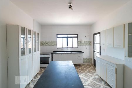 Casa à venda com 302m², 10 quartos e 6 vagas Casa à venda com 302m², 10 quartos e 6 vagasCozinha