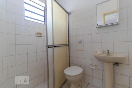 Casa à venda com 302m², 10 quartos e 6 vagas Casa à venda com 302m², 10 quartos e 6 vagasBanheiro da Suíte 04