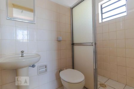 Casa à venda com 302m², 10 quartos e 6 vagas Casa à venda com 302m², 10 quartos e 6 vagasBanheiro da Suíte 05