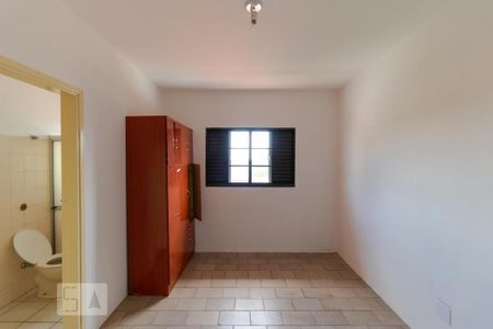 Casa à venda com 302m², 10 quartos e 6 vagas Casa à venda com 302m², 10 quartos e 6 vagasSuíte 06