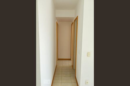 corredor para quartos e banheiro  de apartamento à venda com 2 quartos, 70m² em Vila Isabel, Rio de Janeiro