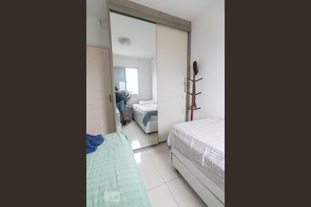 Quarto 1 de apartamento para alugar com 2 quartos, 53m² em Vila Moreira, São Paulo