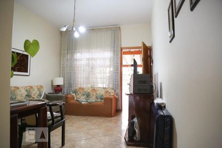 Casa à venda com 112m², 2 quartos e 1 vagaSala