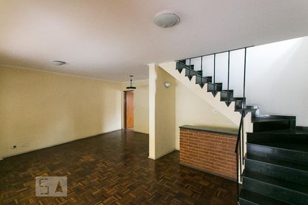 Sala de casa à venda com 4 quartos, 222m² em Vila Prudente, São Paulo