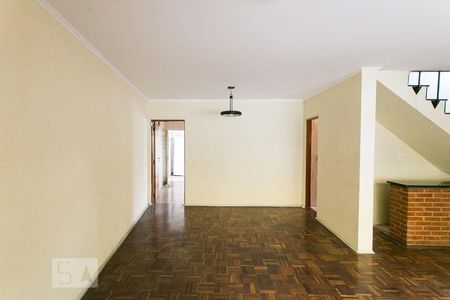 Sala de casa à venda com 4 quartos, 222m² em Vila Prudente, São Paulo