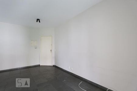 Sala de apartamento à venda com 2 quartos, 69m² em Vila Suzana, São Paulo